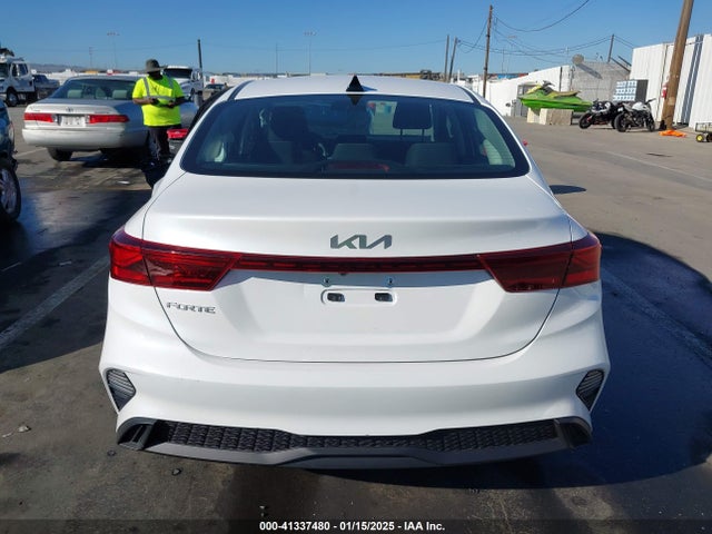 KIA Forte Lxs 2023 3KPF24AD2PE655291 Image 16