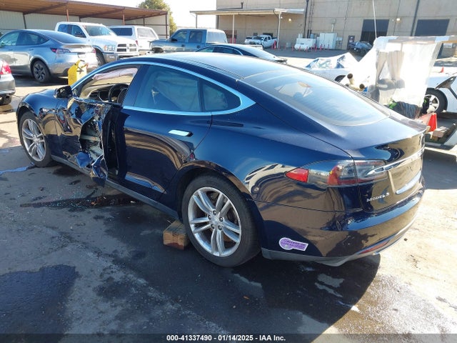 2013 TESLA MODEL S 5YJSA1CN5DFP23692 Photo 2