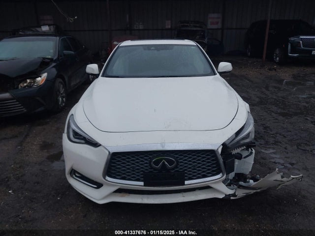 JN1EV7KL1MM470045 Infiniti Q60 Luxe Awd