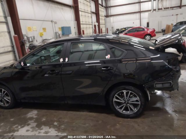 3KPF24ADXRE831698 KIA Forte Lxs