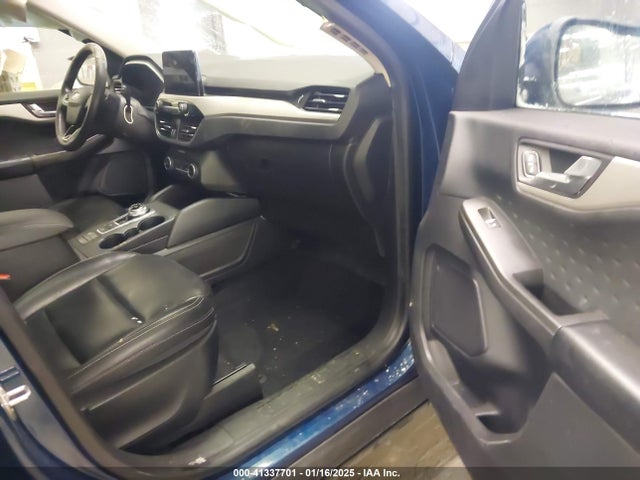 1FMCU9H96LUA39208 Ford ESCAPE SEL