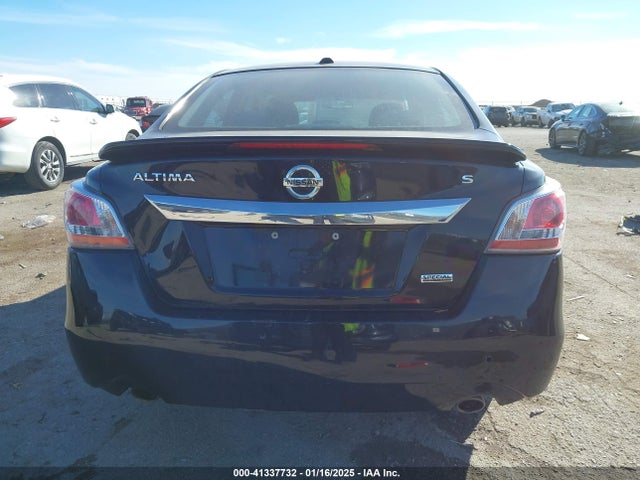 Nissan Altima 2.5 S 2015 1N4AL3AP7FN922467 Image 16