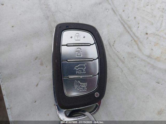KM8J33A42HU410216 Hyundai Tucson Se Plus