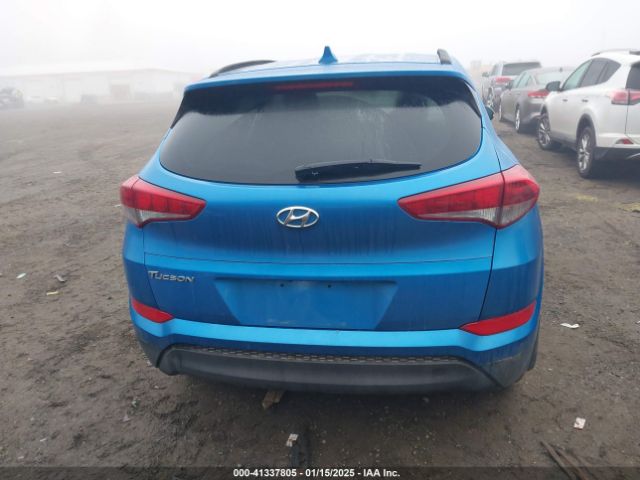 KM8J33A42HU410216 Hyundai Tucson Se Plus