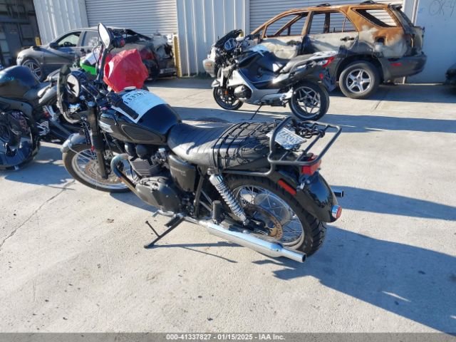 2013 TRIUMPH MOTORCYCLE BONNEVILLE SMT910K16DT602353 Photo 2