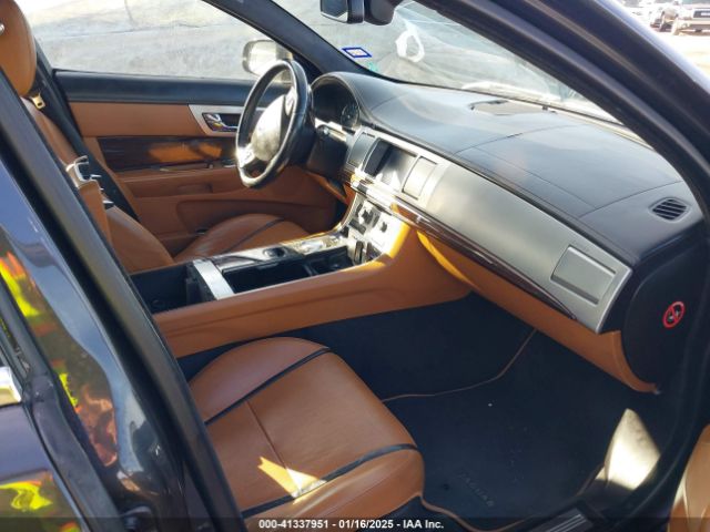 2013 JAGUAR XF SAJWJ0EF3D8S74872 Photo 4