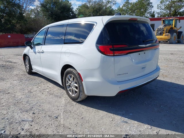 Chrysler Pacifica Touring L 2024 2C4RC1BG4RR151537 Image 3
