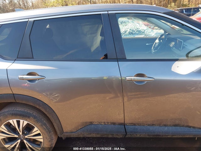 JN8BT3BA6PW405119 Nissan Rogue Sv Fwd