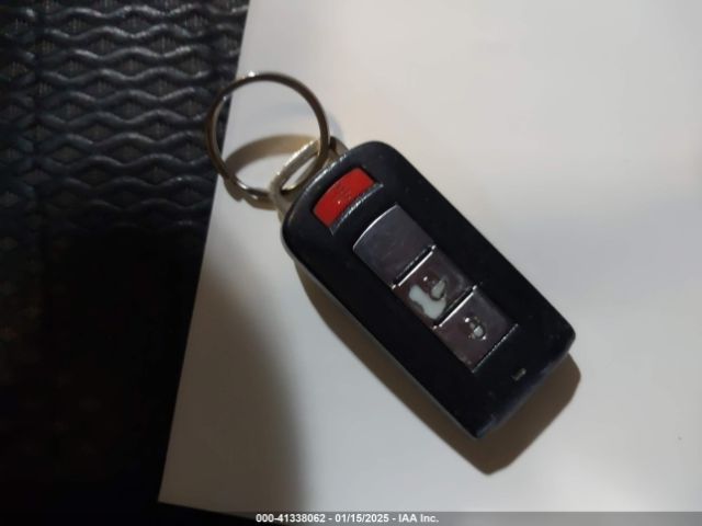 JA4AD3A34HZ022619 Mitsubishi Outlander Se