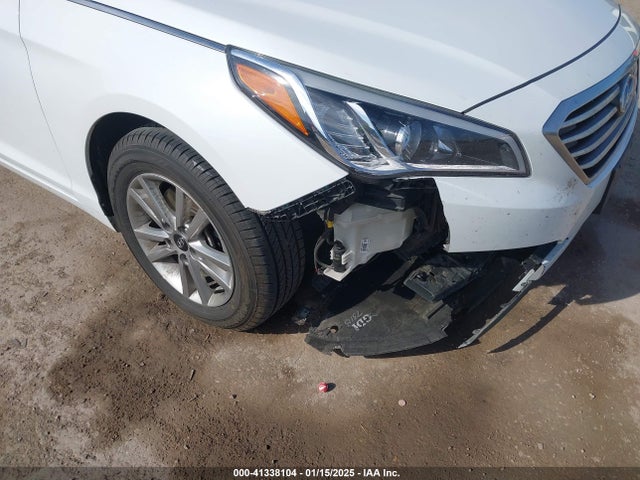 Hyundai SONATA SE 2016 5NPE24AF5GH286810 Image 6