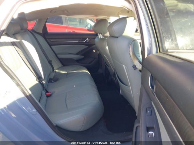 1HGCV2F97NA015856 Honda Accord Touring