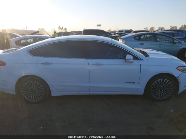 3FA6P0RU9JR111570 Ford Fusion Hybrid Titanium