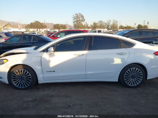 3FA6P0RU9JR111570 Ford Fusion Hybrid Titanium