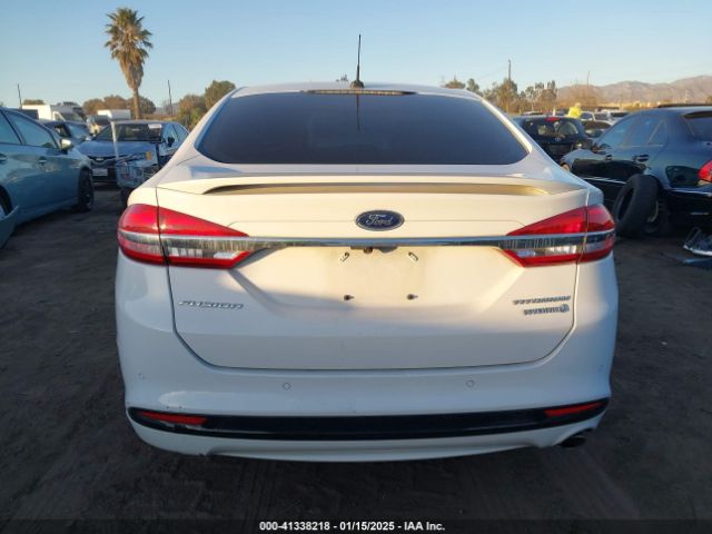 3FA6P0RU9JR111570 Ford Fusion Hybrid Titanium