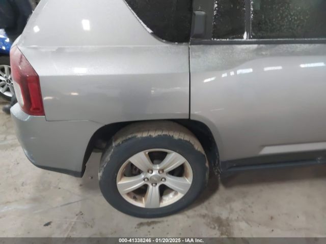 1C4NJDBB8GD617898 Jeep Compass Sport
