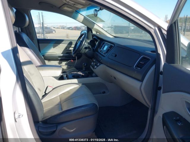 KNDMB5C17H6229569 KIA SEDONA LX