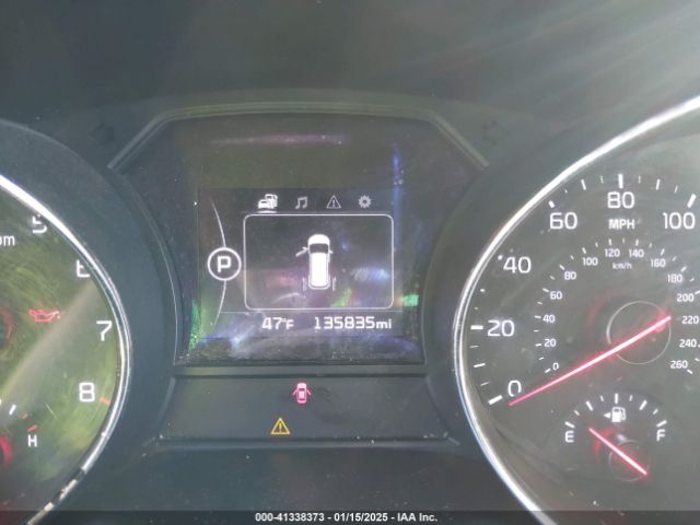 KNDMB5C17H6229569 KIA SEDONA LX