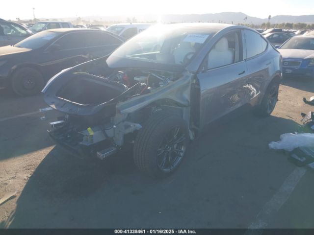 7SAYGDED0SF231280 Tesla Model Y Long Range Dual Motor All-wheel Drive