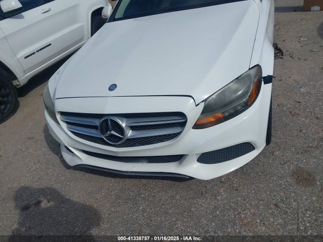 55SWF4JB2FU077588 Mercedes-Benz C 300