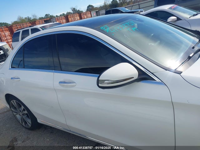 55SWF4JB2FU077588 Mercedes-Benz C 300