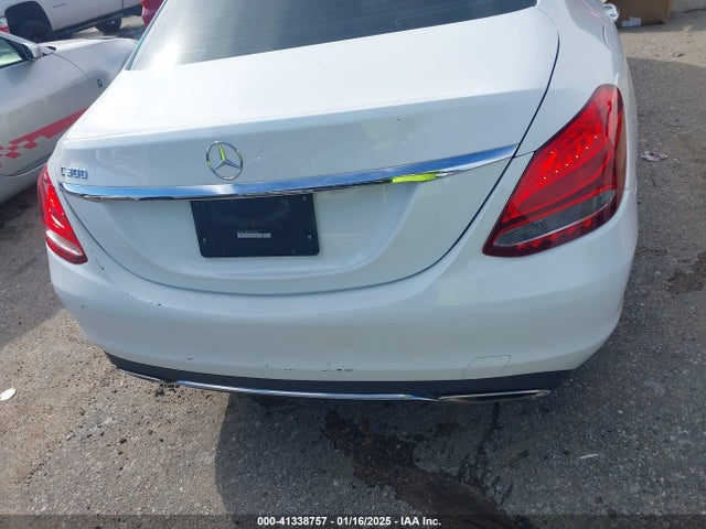55SWF4JB2FU077588 Mercedes-Benz C 300