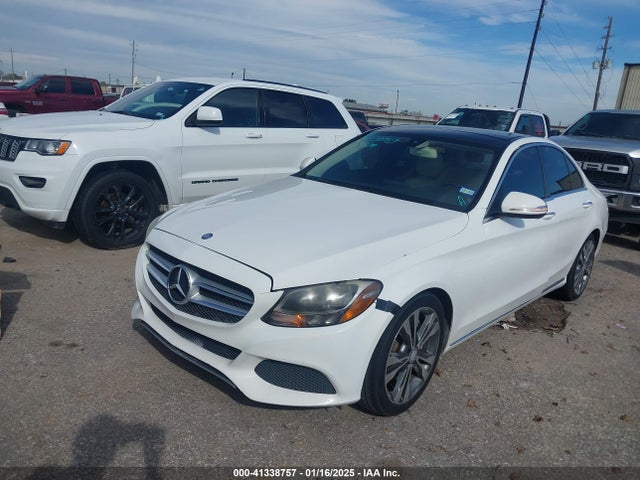 55SWF4JB2FU077588 Mercedes-Benz C 300