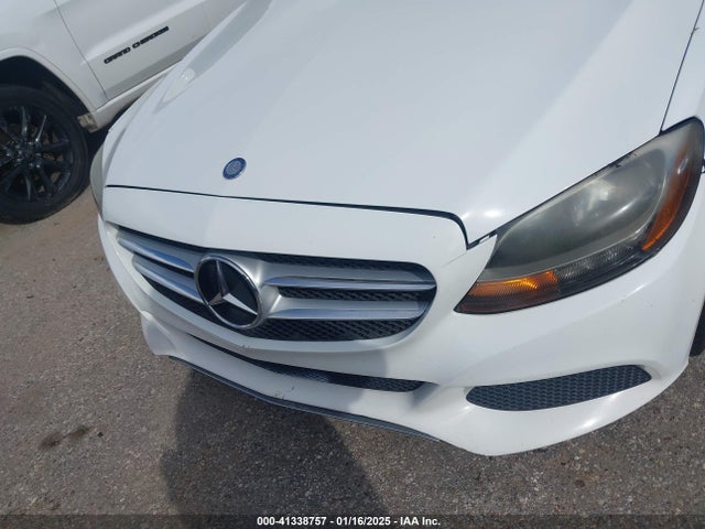 55SWF4JB2FU077588 Mercedes-Benz C 300