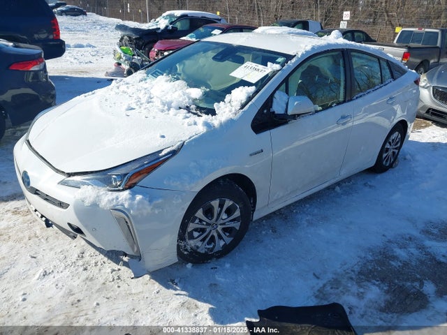 Toyota Prius Le Awd-e 2020 JTDL9RFU4L3017887 Image 2