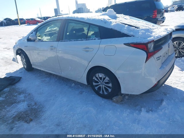 Toyota Prius Le Awd-e 2020 JTDL9RFU4L3017887 Image 3