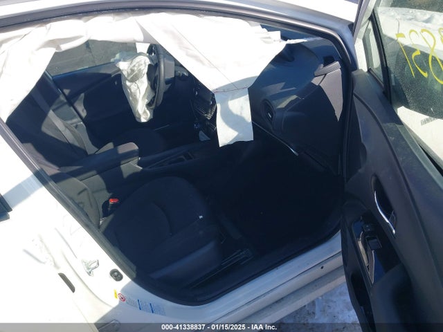 Toyota Prius Le Awd-e 2020 JTDL9RFU4L3017887 Image 5