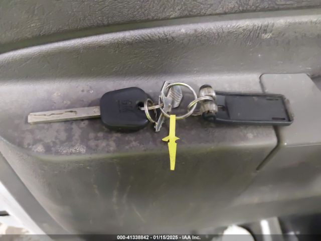 1GCWGBFF9G1176398 Chevrolet Express 2500 Work Van