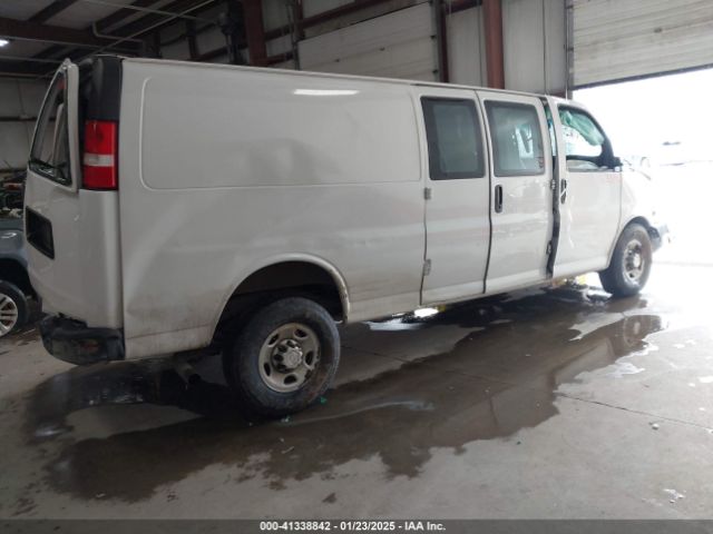1GCWGBFF9G1176398 Chevrolet Express 2500 Work Van