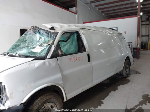 1GCWGBFF9G1176398 Chevrolet Express 2500 Work Van