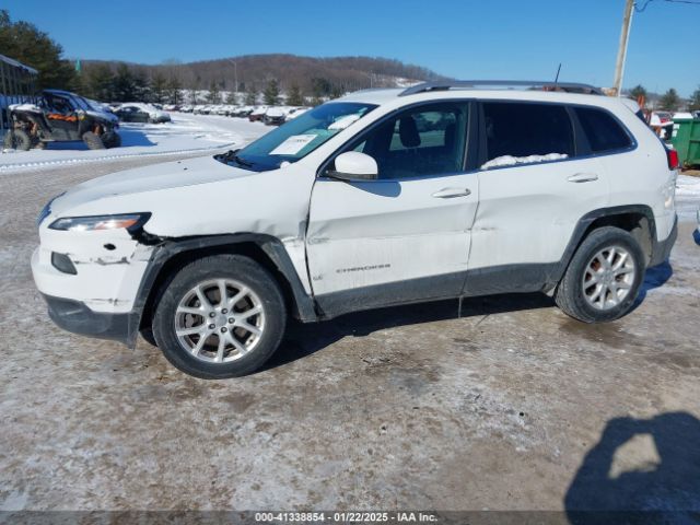 1C4PJMCS1HW532415 Jeep Cherokee Latitude 4x4