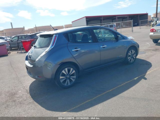 1N4AZ0CP3FC316444 Nissan LEAF SV