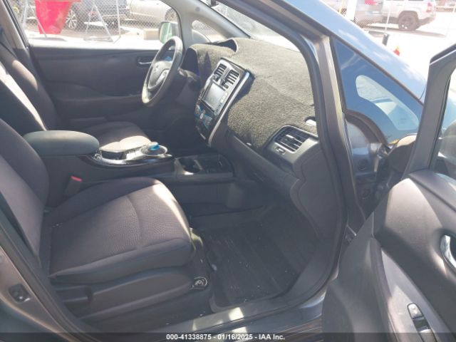 1N4AZ0CP3FC316444 Nissan LEAF SV
