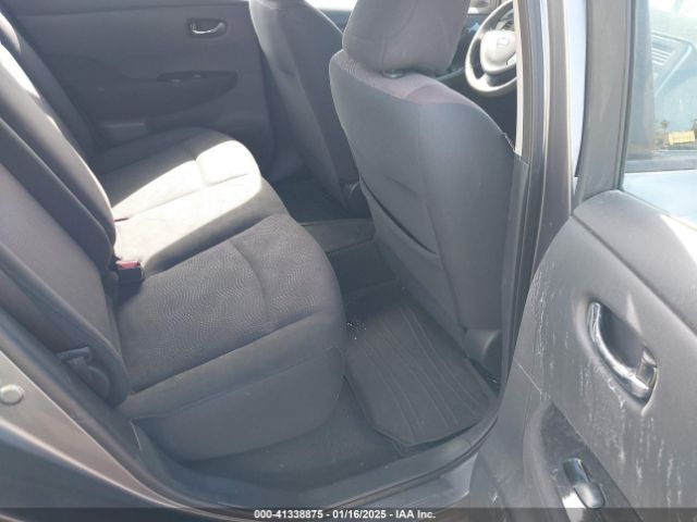 1N4AZ0CP3FC316444 Nissan LEAF SV