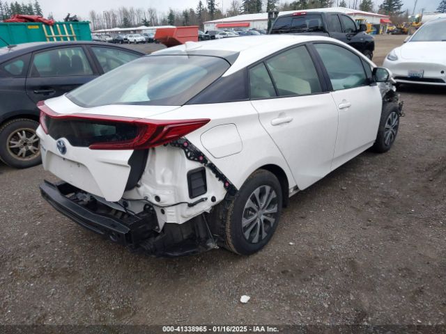 JTDKARFP1J3072243 Toyota Prius Prime Premium