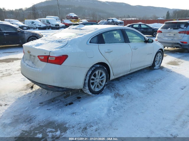 Chevrolet MALIBU LT 2018 1G1ZD5STXJF102803 Image 4