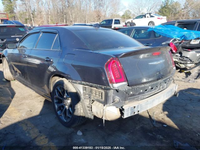2018 CHRYSLER 300 2C3CCABG6JH269609 Photo 2