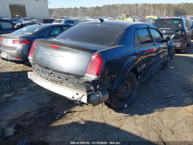 2018 CHRYSLER 300 2C3CCABG6JH269609 Photo 3