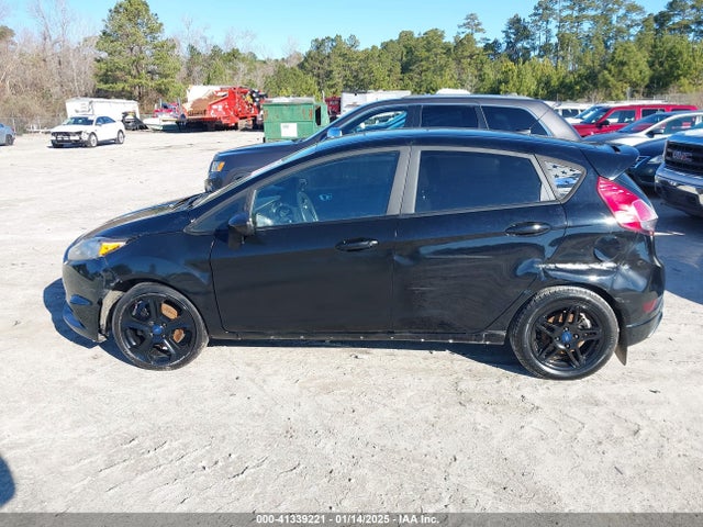 Ford FIESTA ST 2017 3FADP4GX4HM130272 Image 14