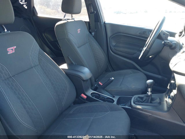 Ford FIESTA ST 2017 3FADP4GX4HM130272 Image 8