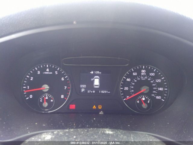5XYPG4A54KG561519 KIA Sorento 3.3l Lx