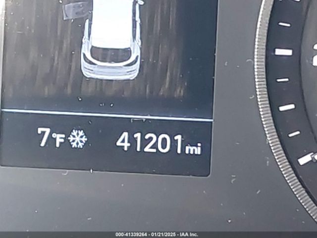 KM8J2CA42MU368157 Hyundai TUCSON SE