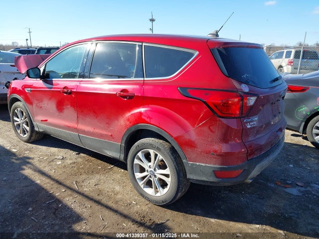 1FMCU9GD6KUA58166 Ford ESCAPE SE