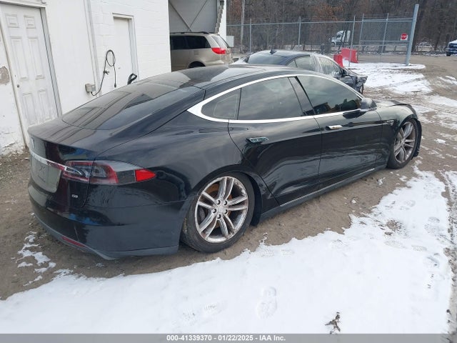 2013 TESLA MODEL S 5YJSA1AG2DFP11228 Photo 3
