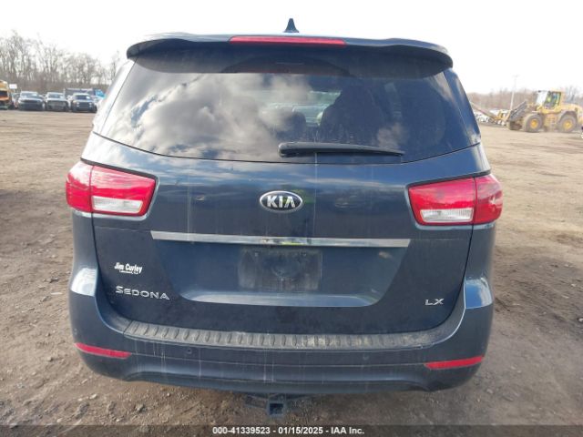 KNDMB5C1XG6203563 KIA SEDONA LX