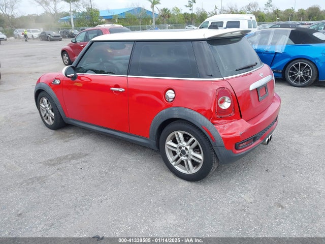 2012 MINI COOPER S WMWSV3C56CT386863 Photo 2