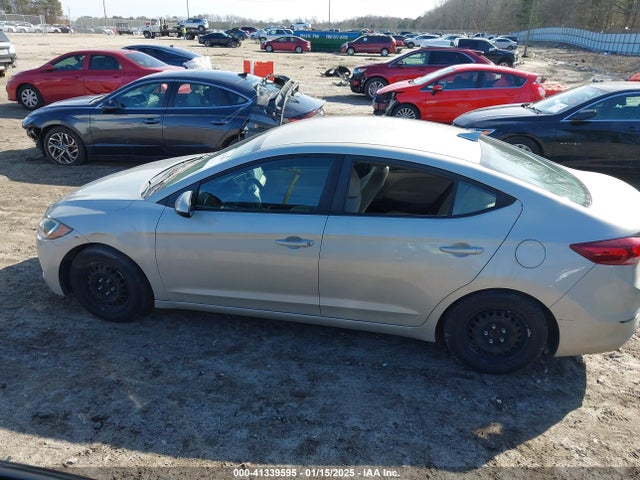 Hyundai ELANTRA SE 2017 5NPD74LF8HH141272 Image 14